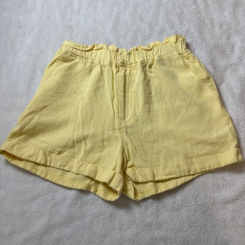 Forever 21 Womens M Butter Yellow Paperbag Shorts High Waist Linen Blend Cuffed